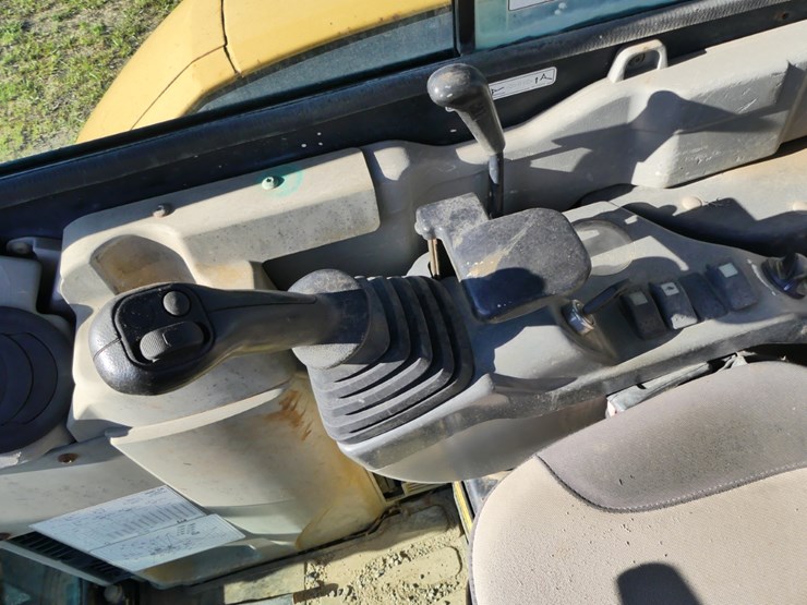 2007-caterpillar-304c-image-11