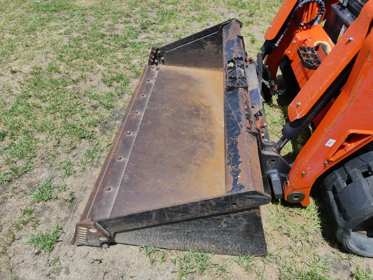 2022-kubota-svl75-2-image-11