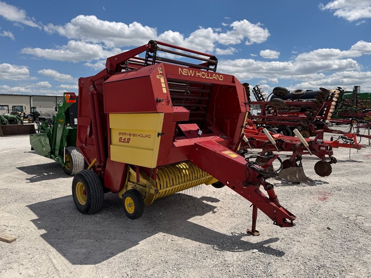 new-holland-849-image-9