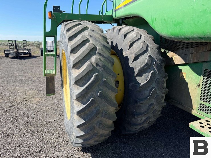 2009-john-deere-9770-sts-image-25