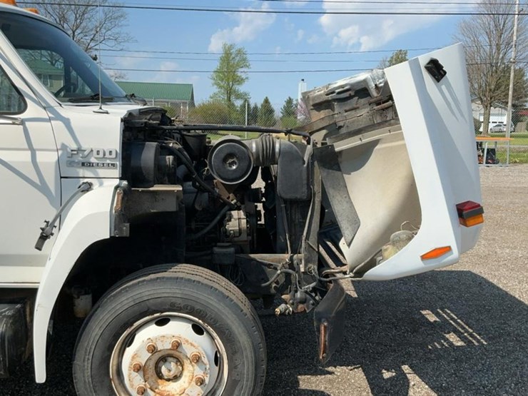 #1951-•-1990-ford-700-dump-truck-image-51