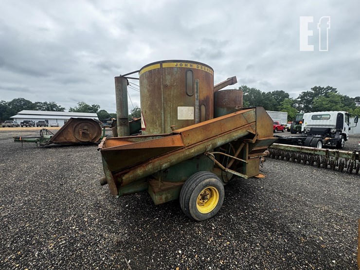 john-deere-700-image-4