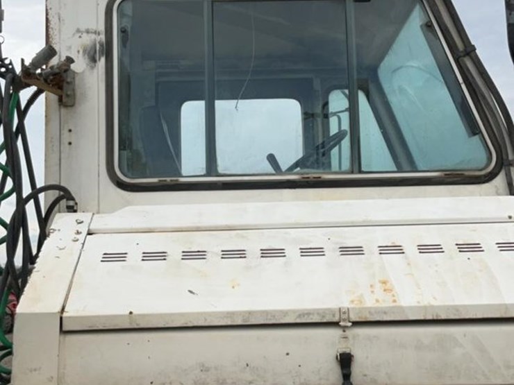 #1950-•-2005-klamar-30-yard-truck-image-38