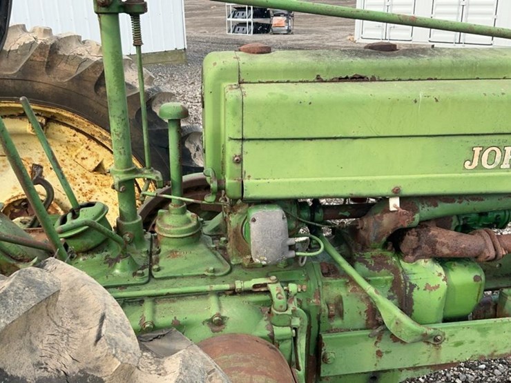 john-deere-b-image-23