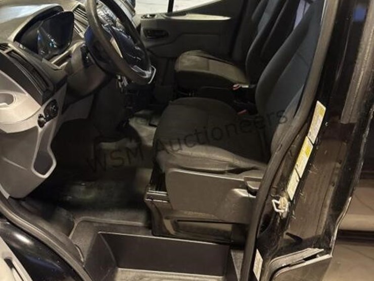 2018-ford-transit-image-26