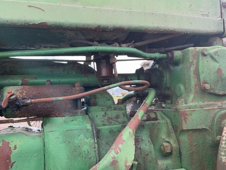 john-deere-b-image-9