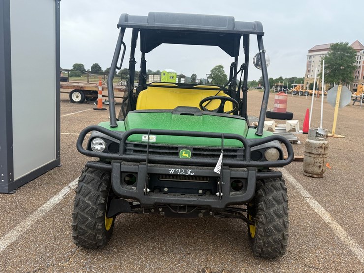 john-deere-gator-image-3