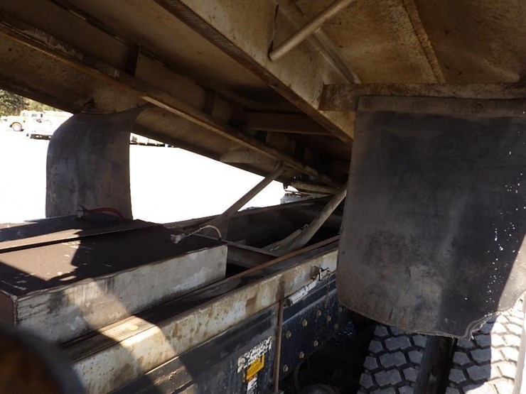 1999-kenworth-t800-image-13