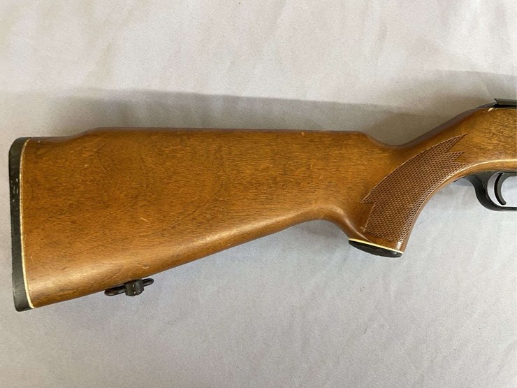 mossberg-model-640kd-chuckster-.22-magnum-bolt-action-rifle-image-7