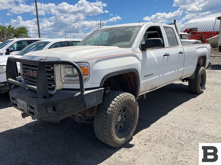 2018-gmc-sierra-2500-image-1