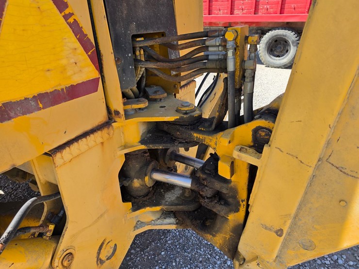 1995-deere-410d-image-16