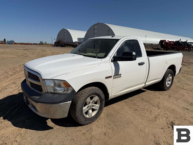 2015-dodge-1500-image-1