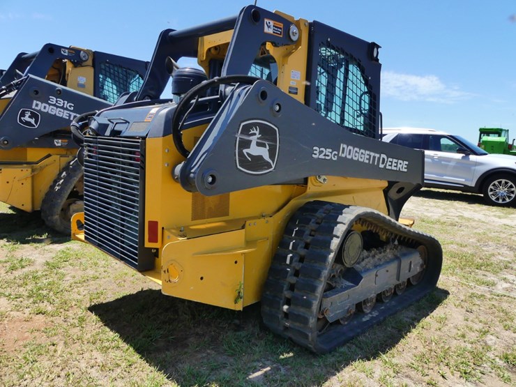 2021-deere-325g-image-3