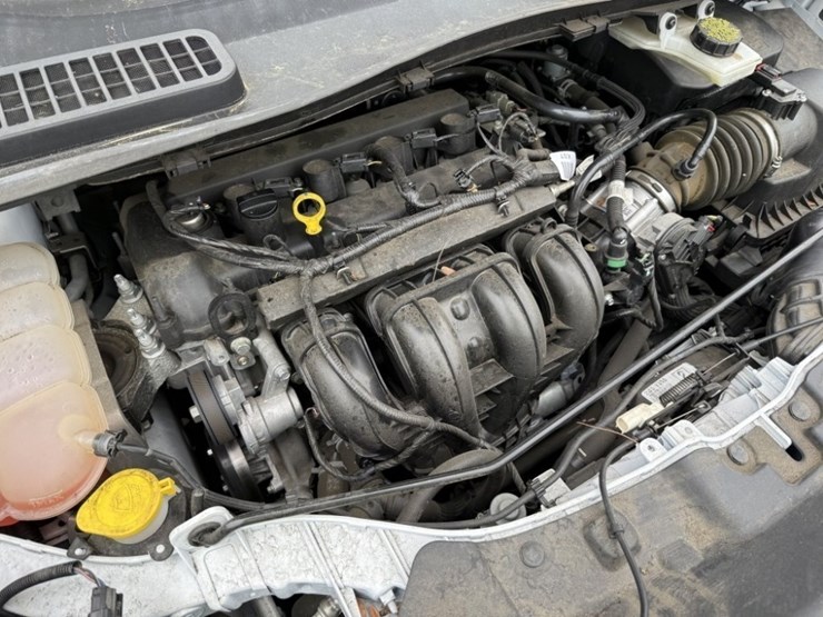 2016-ford-escape-image-11