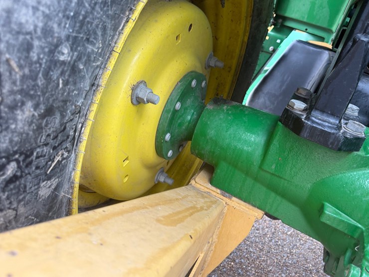 john-deere-6215-image-15