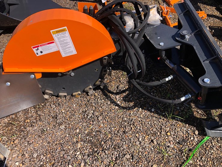 #62-•-stump-grinder-w-hydraulic-angle-image-3