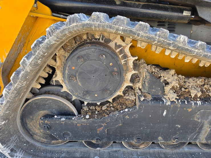 2018-jcb-3ts-8t-image-20