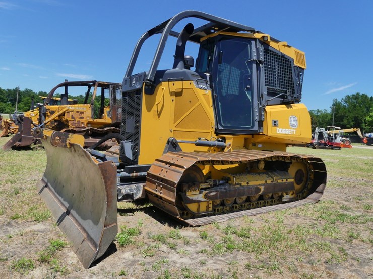 2019-deere-650k-lgp-image-1