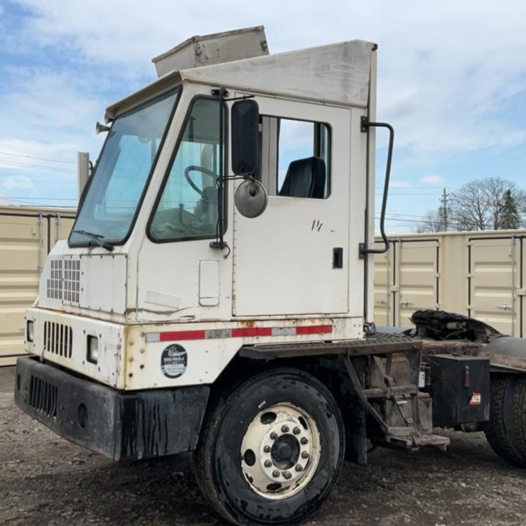 #1950 • 2005 Klamar 30 Yard Truck