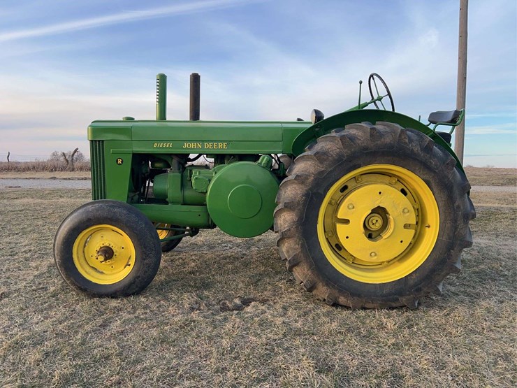 john-deere-r-image-2
