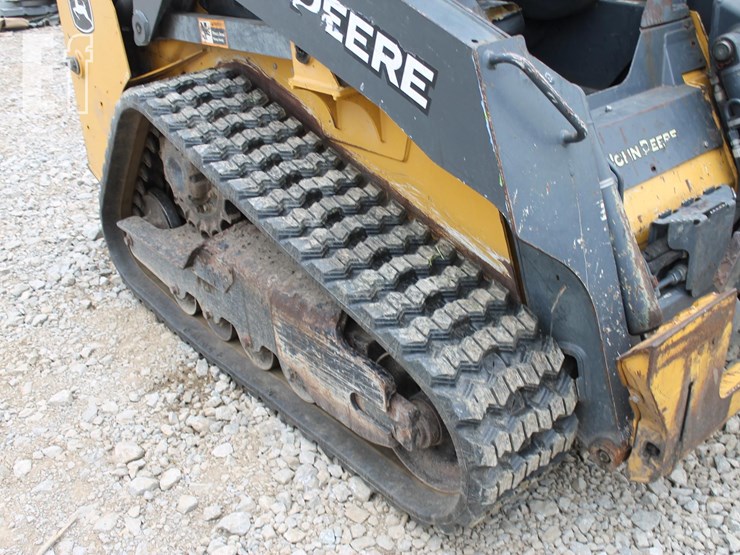 2018-deere-317g-image-5