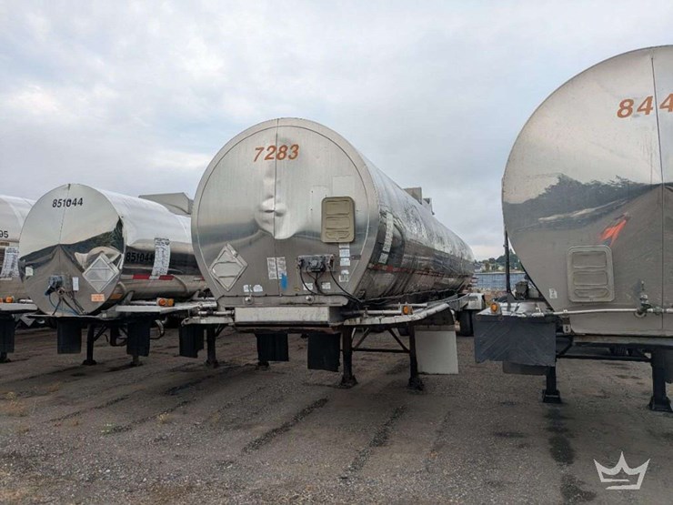 1993-brenner-307-ss-insulated-t/a-chemical-tanker-trailer-image-1