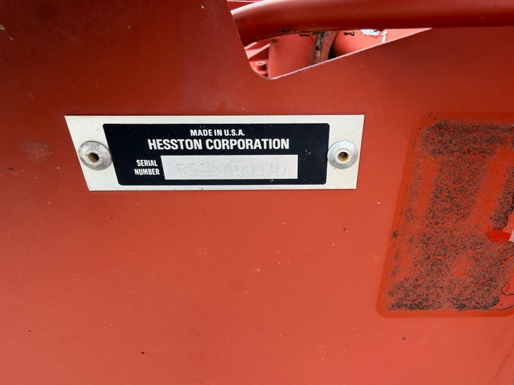 hesston-530-image-9