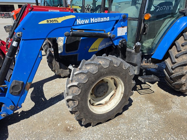 2008-new-holland-t5070-image-7