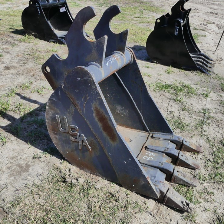 18" Excavator Bucket