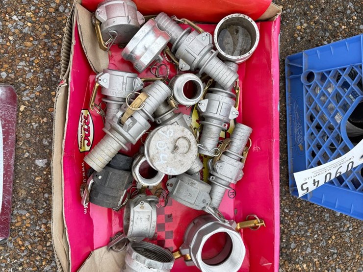 #9045-•-lot-of-misc-aluminum-clamps-&-fittings-image-1