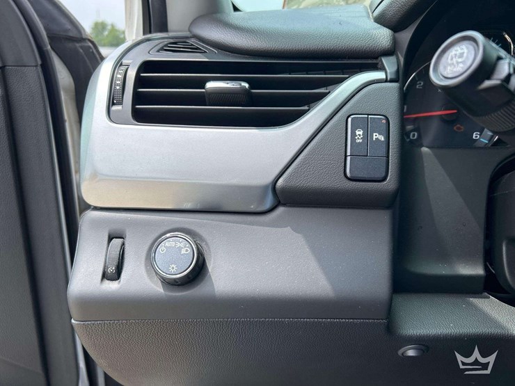 2020-chevrolet-tahoe-image-15