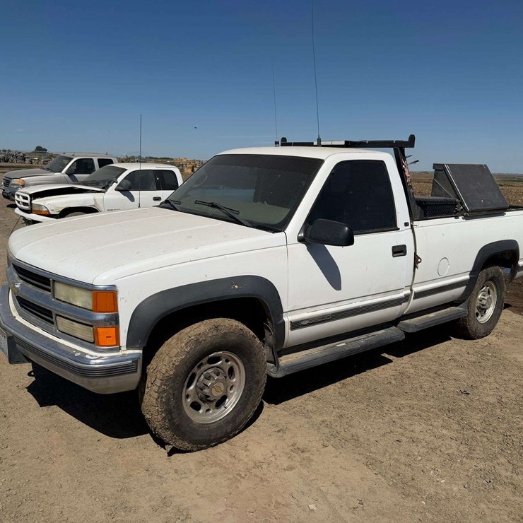 2000 CHEVROLET GMT400