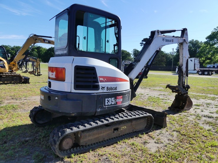 2015-bobcat-e35i-image-3