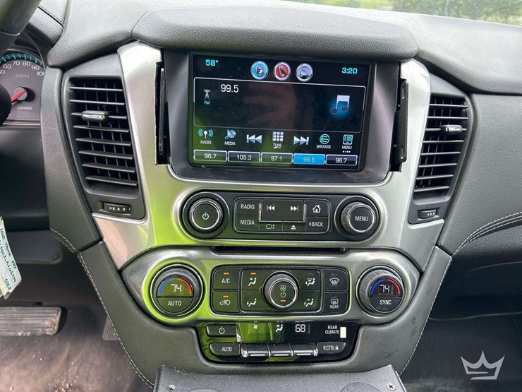 2020-chevrolet-tahoe-image-16