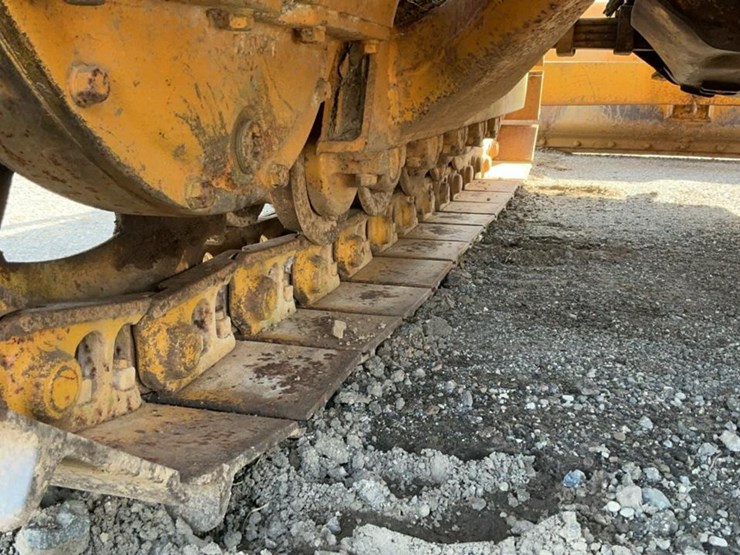 caterpillar-d4-image-24