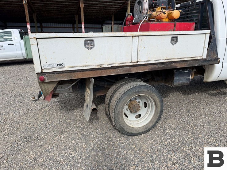 1999-ford-f550-image-22