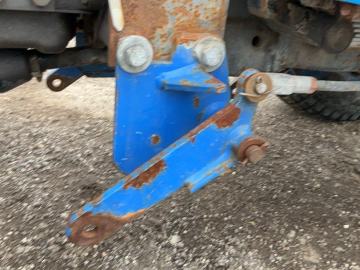 #2400-•-new-holland-tc25s-diesel-tractor-image-13