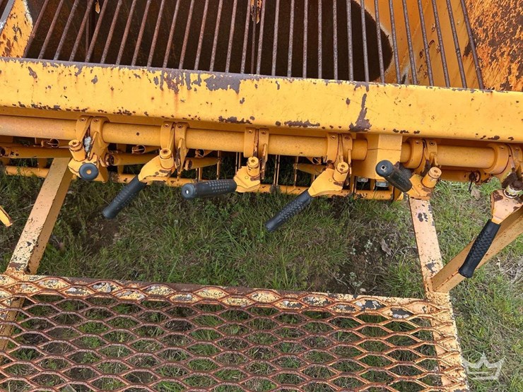 2003-rasco-9010-asphalt-chip-spreader-image-28