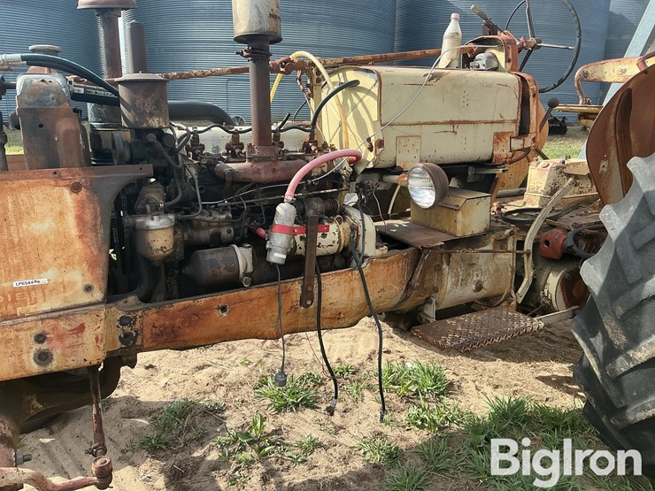 cockshutt-2wd-tractor-image-15