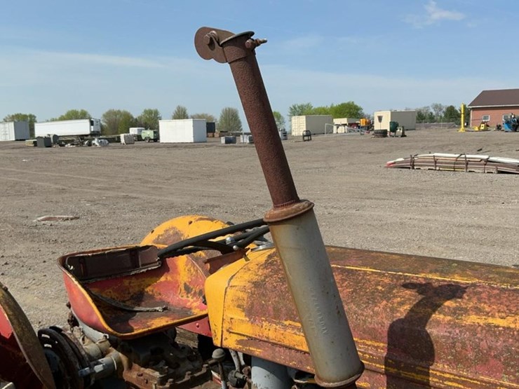 massey-ferguson-35-image-28