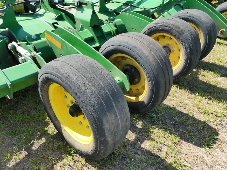 2024-john-deere-fc15r-image-6