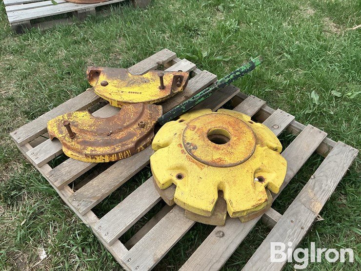 john-deere-tractor-weights-image-1