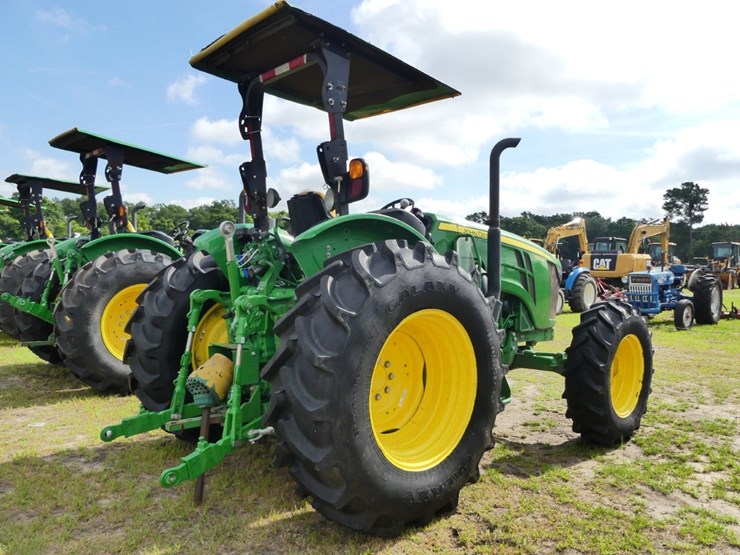 2024-john-deere-5120m-image-3