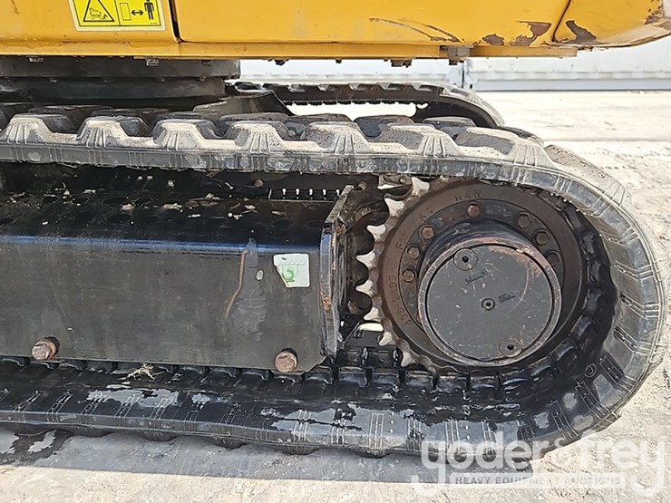 2024-caterpillar-304-image-26