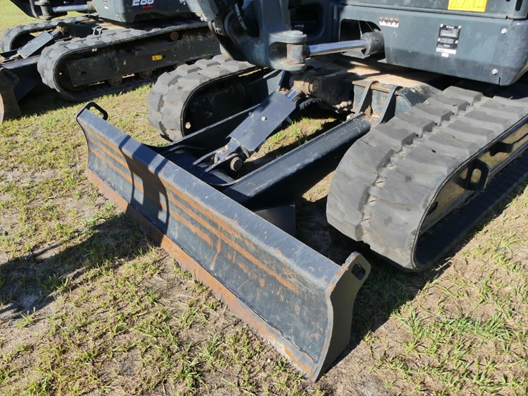 2024-bobcat-e88-image-10