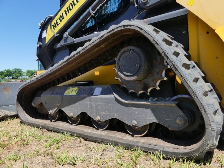 new-holland-c232-image-5