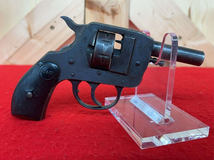 harrington-&-richardson-22-short-blank-revolver-image-4
