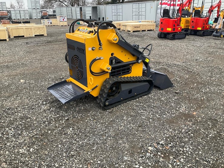 #1009-•-unused-2025-zjz-380-mini-skid-steer-loader-image-5