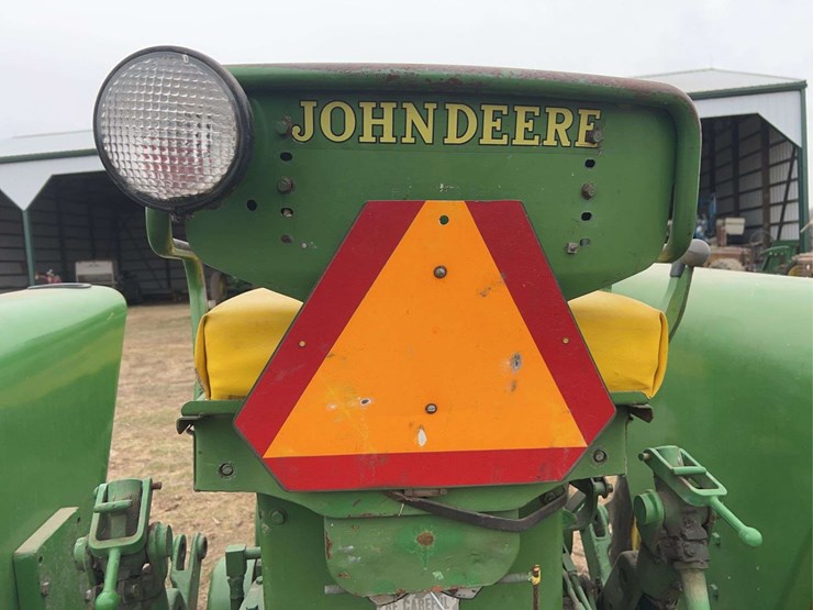 john-deere-530-image-44