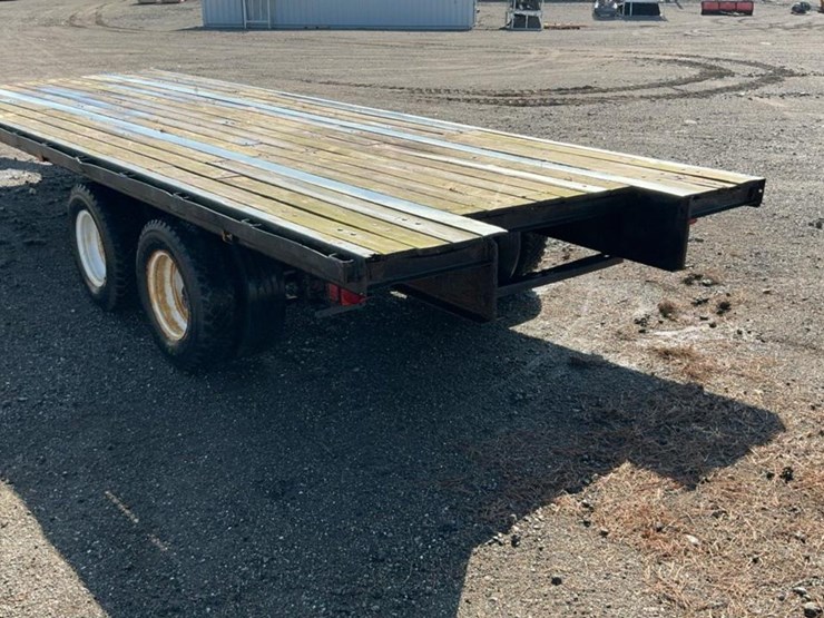 #2207-•-flatbed-equipment-trailer-image-3